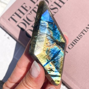 Labradorite Diamond 1 ✧ ラブラドライト
