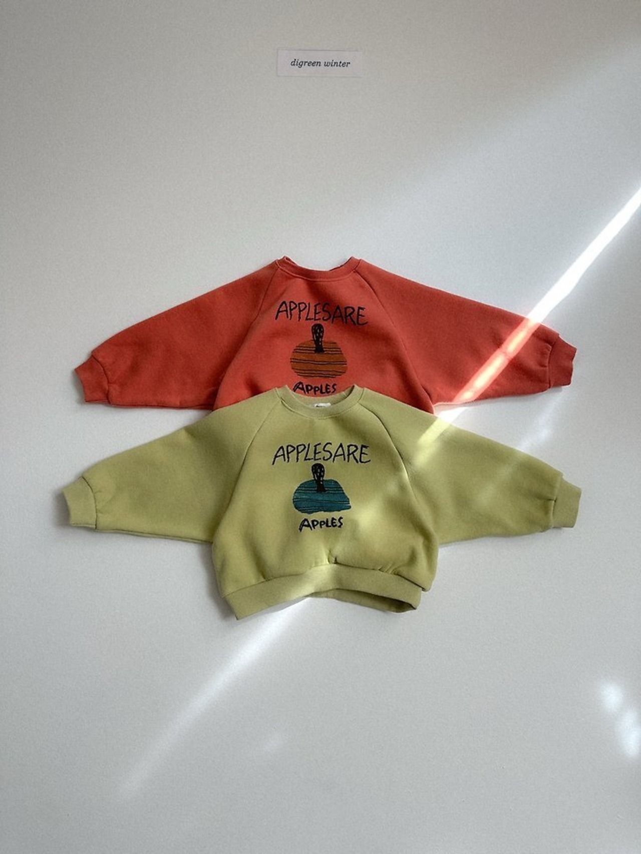 〖取寄〗韓国子供服 / 26winter / Digreen / アップルトレーナー / キッズ / 冬服 *S~2XL*
