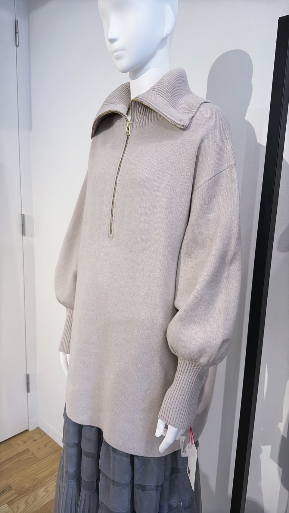 80256526 ボンバーハーフジップPO