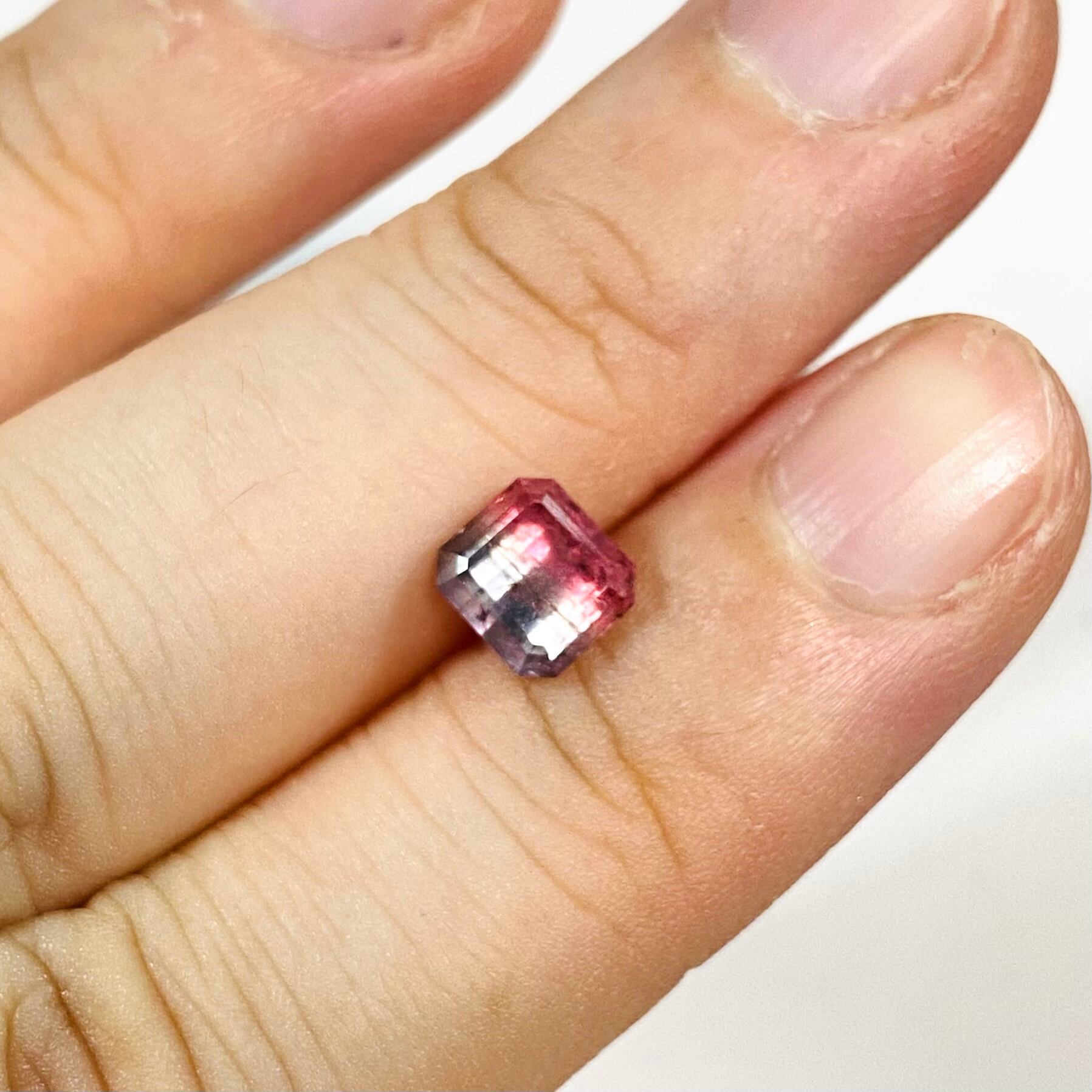 元気で凛とした美しさ　パーティーカラートルマリン2