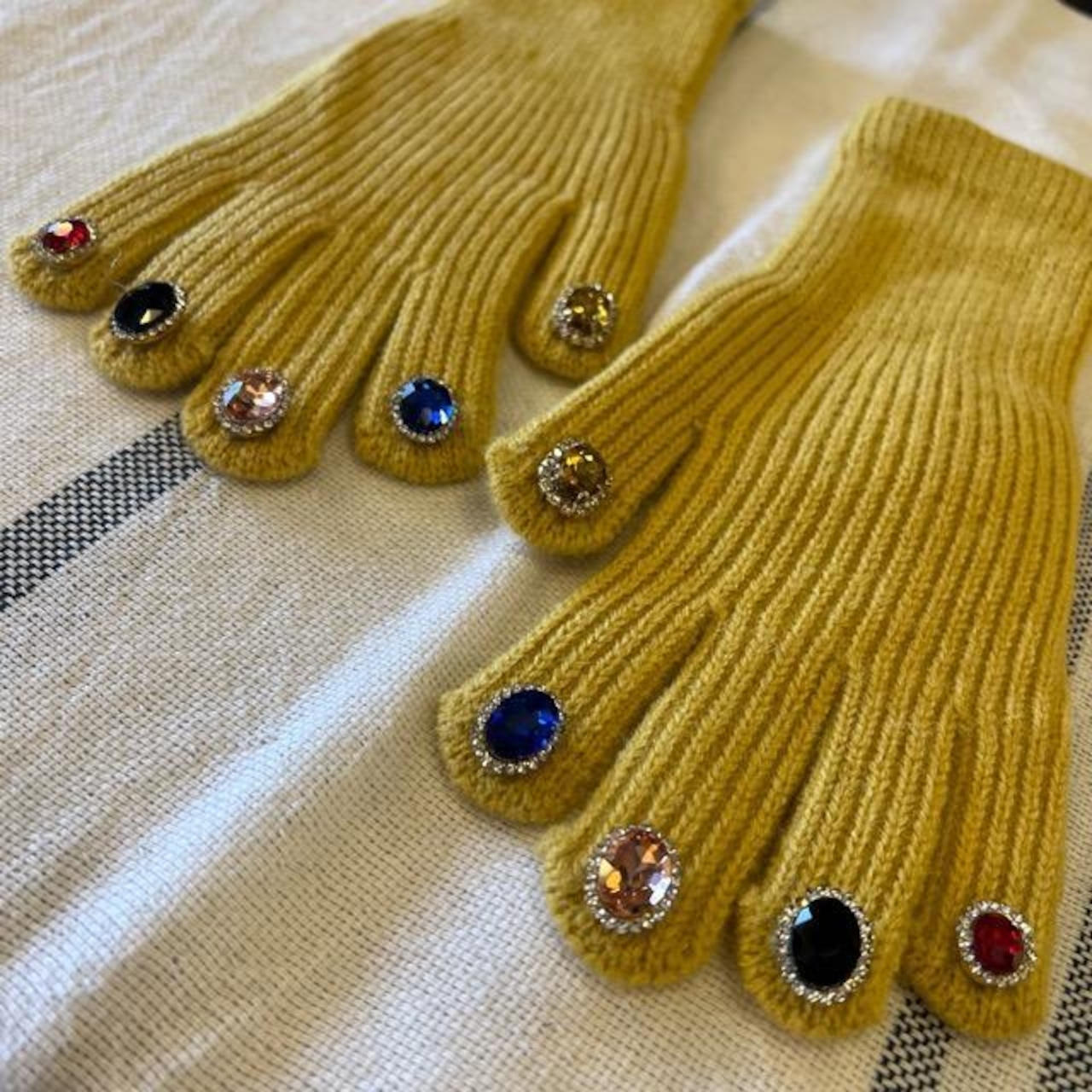 TOPANGA Accessory Jewel Nail Touchscreen Knit Glove (2 colors) Yellow and Red Gift