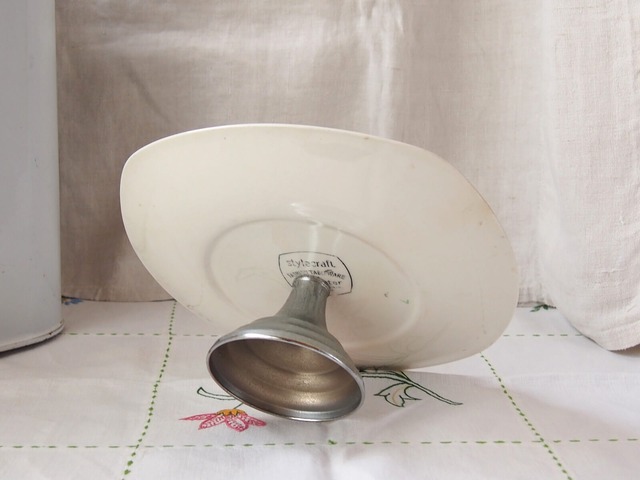 イギリスアンティーク　ケーキスタンド　ミッドウィンター