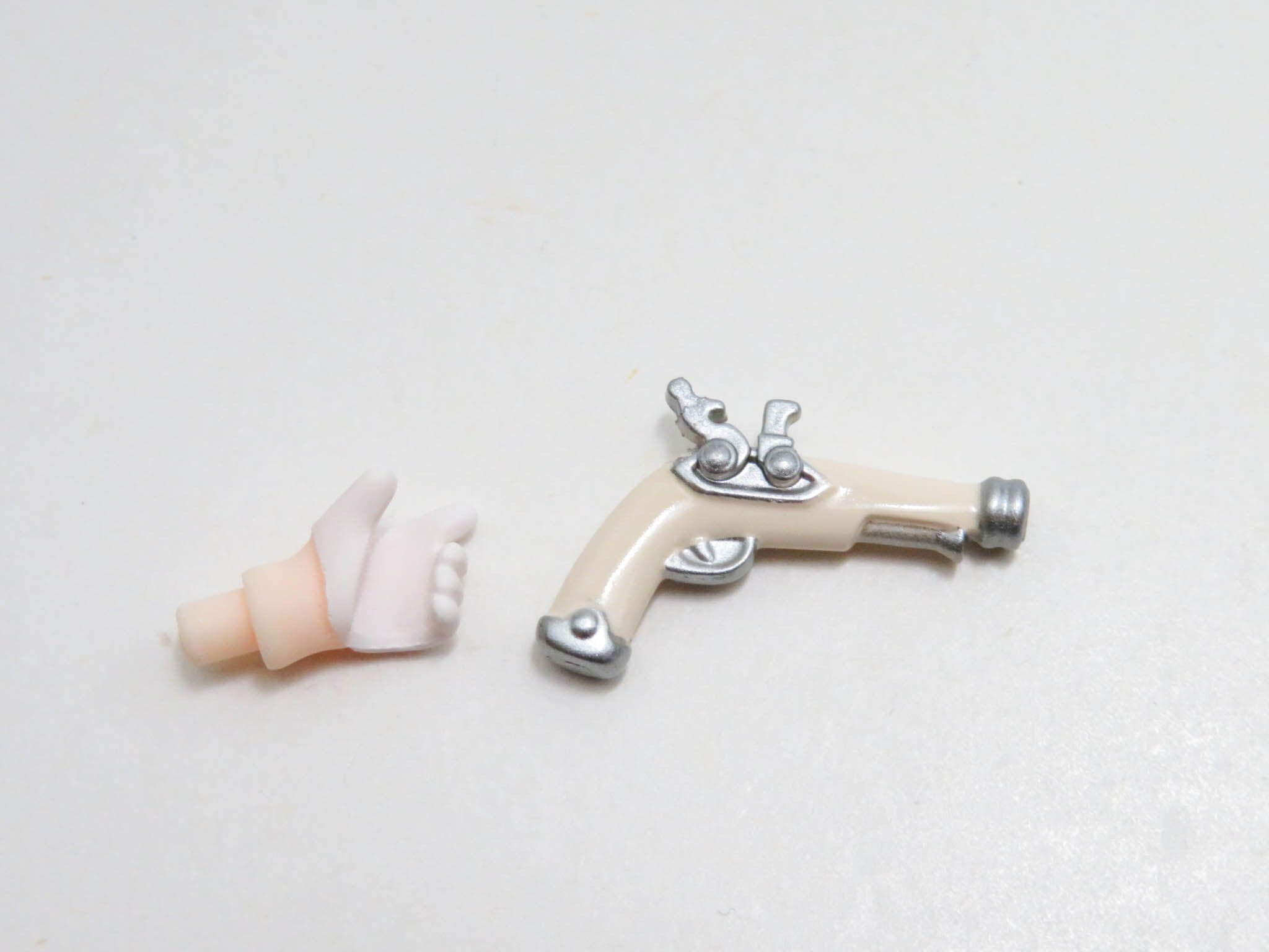 【2747】 白の女王 小物パーツ 銃 ねんどろいど