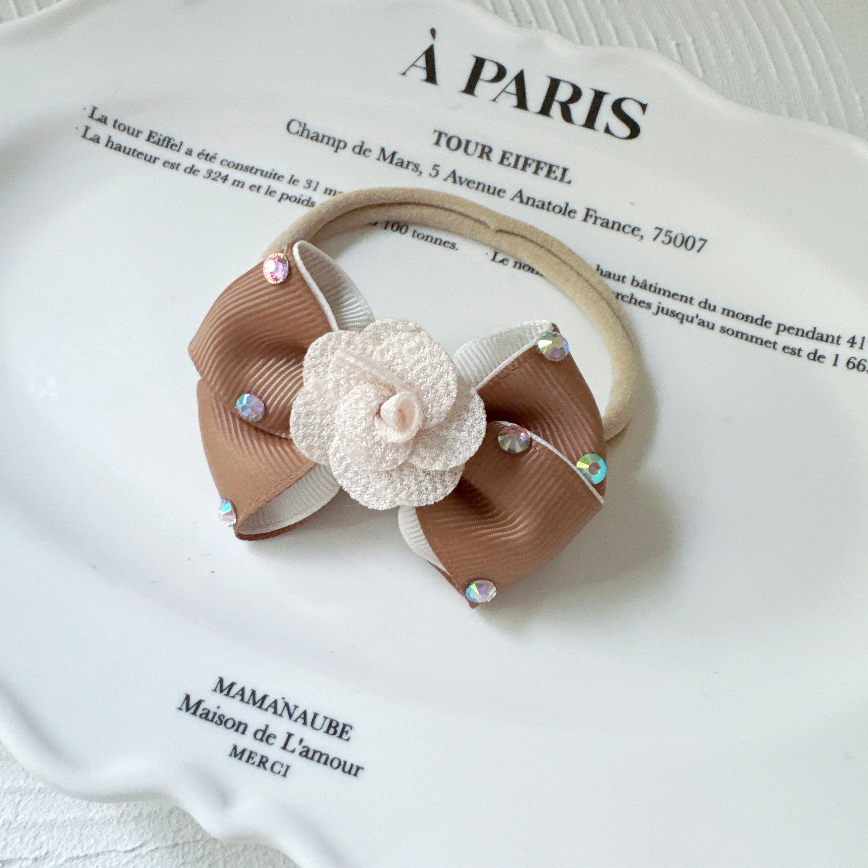 お花付き小さめリボンヘアバンド(後ろ支え付き)