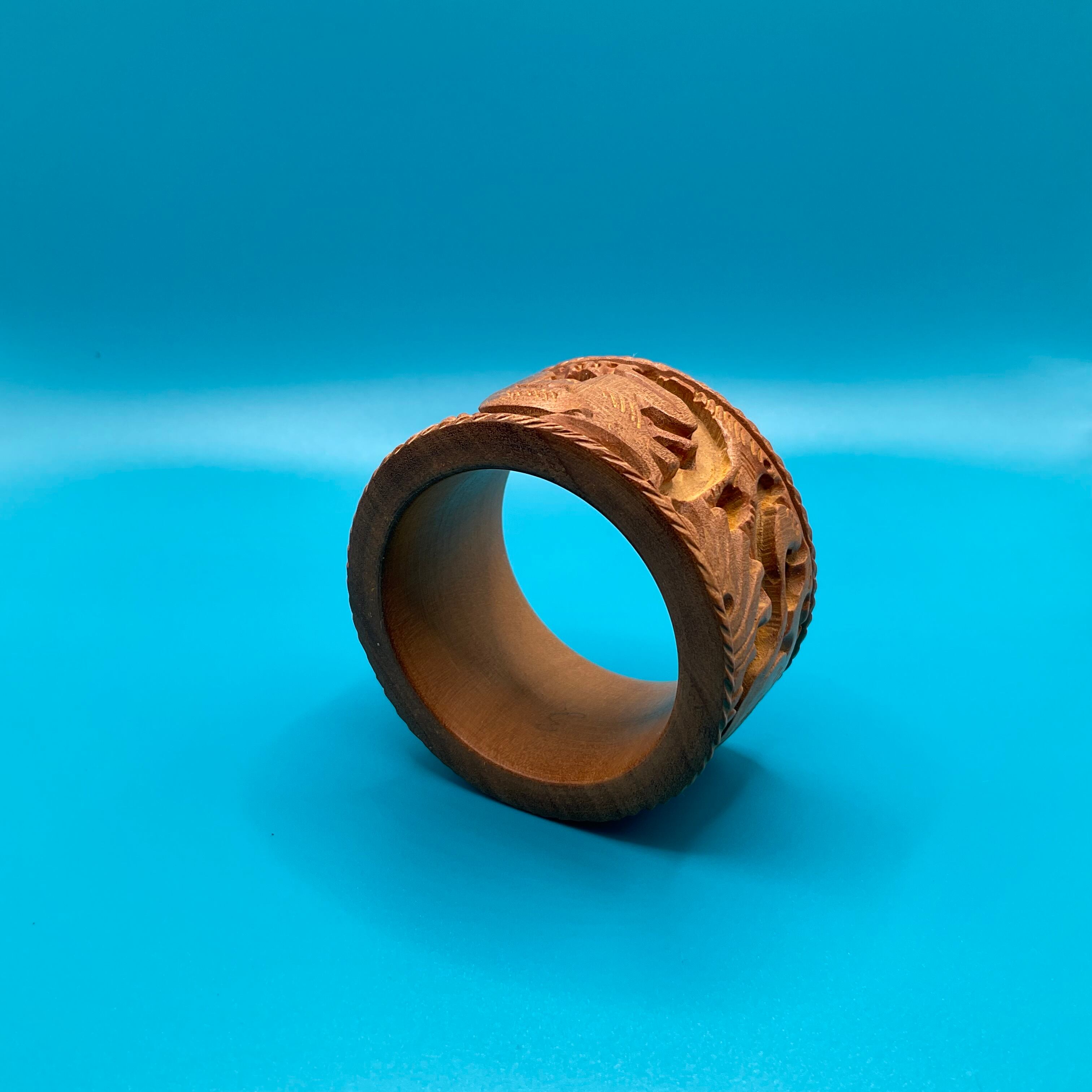 インド香木老山白檀 リング①吉祥アニマル | 白檀や