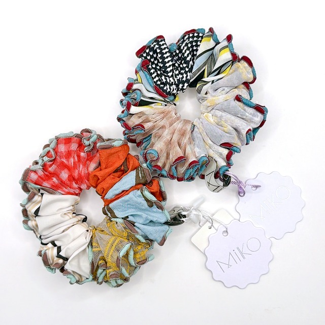 MiKO mini scrunchie