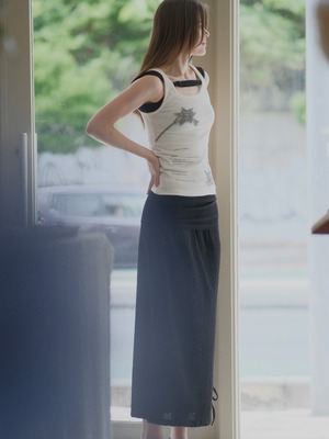 Loop Strap Knit Top / BLACK