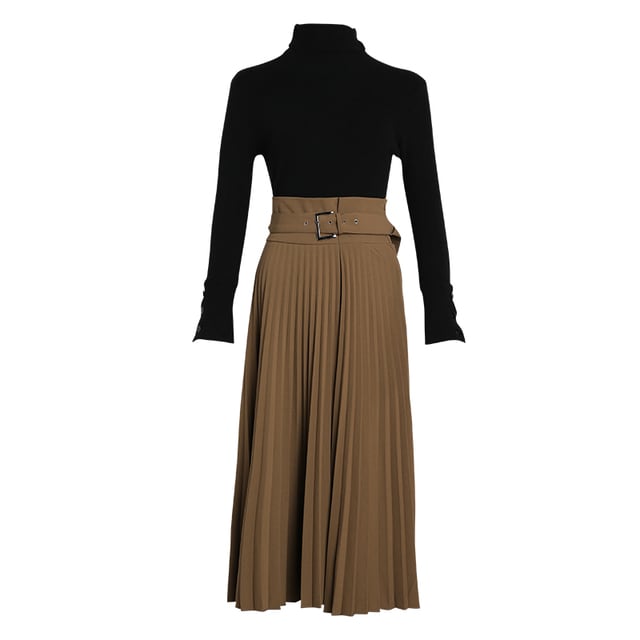 リーブボタンタートルネックニット×ハイウエストプリーツロング