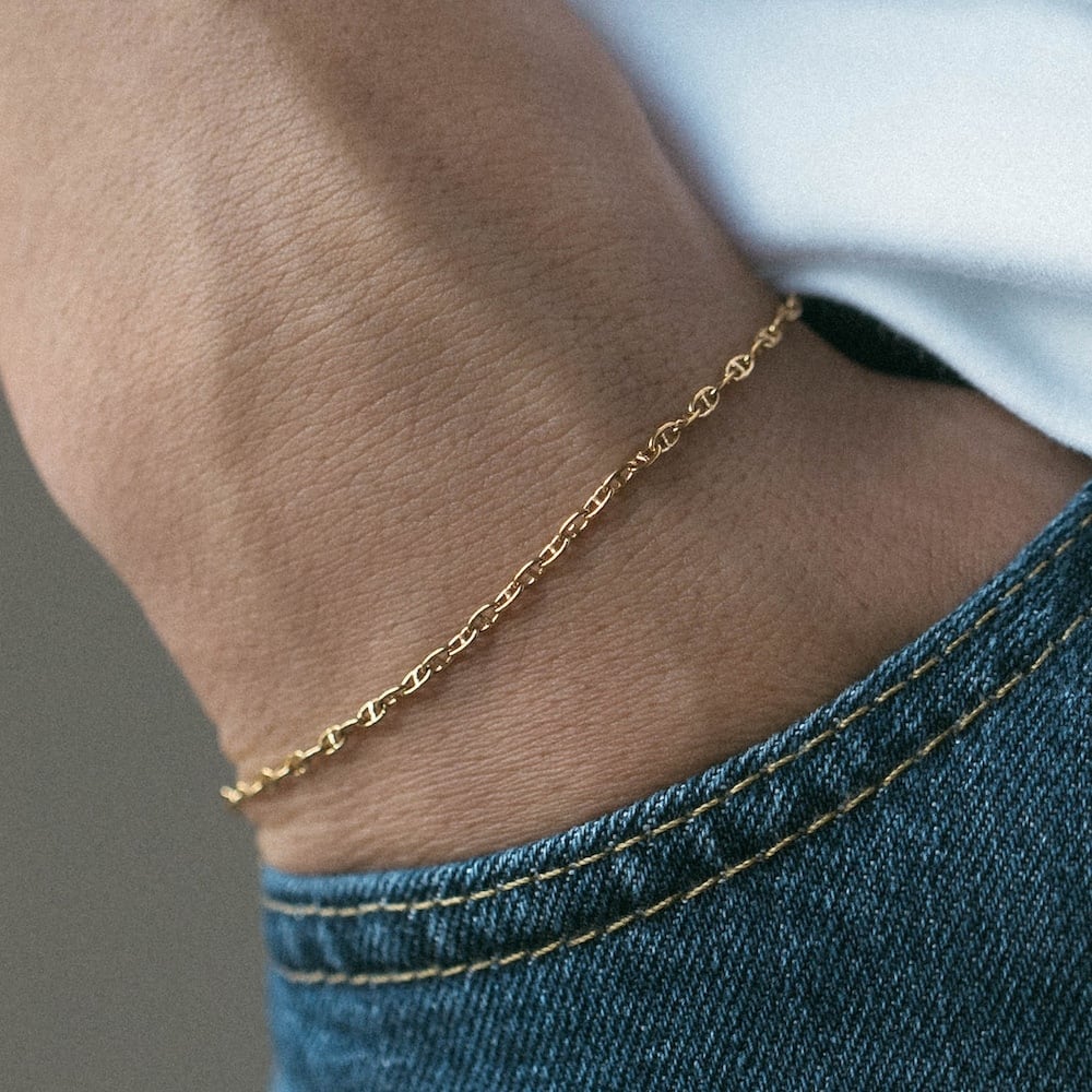 fine anchor bracelet (gold) #b62 | garcia