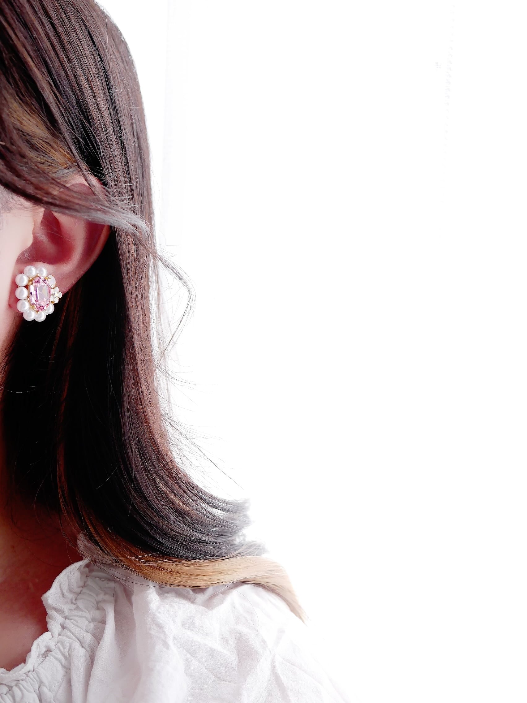 772 クリスタルパールオーバルビジューピアス/イヤリング | Amooo