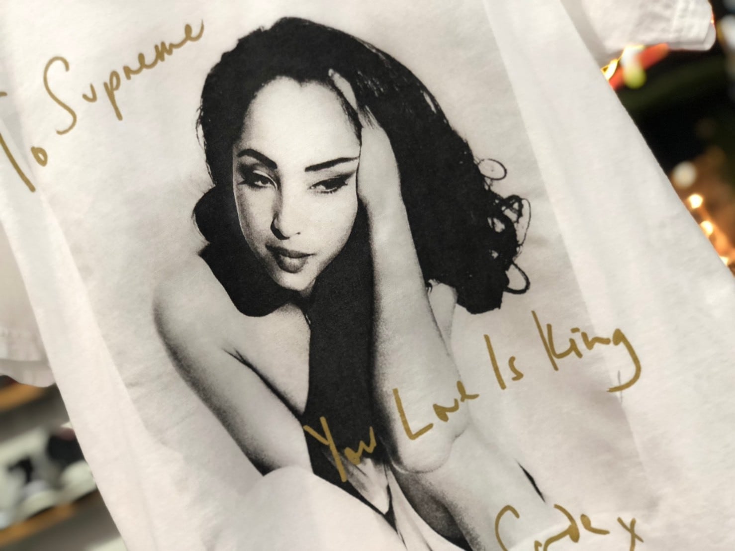 supreme  Sade tee white L