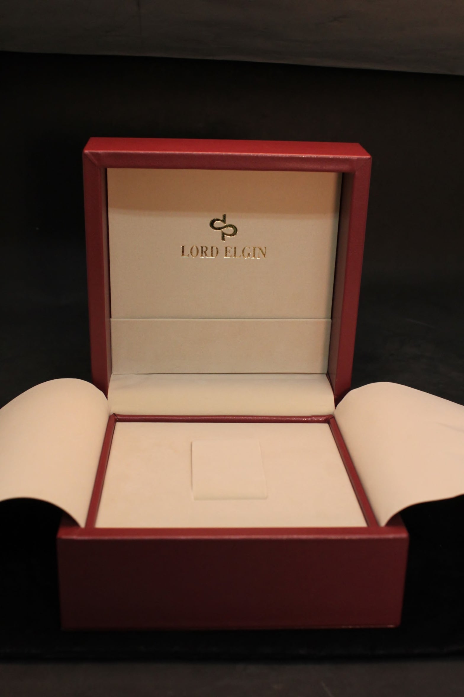 ヴィンテージ　lenox 新品　Eternal エターナル　プレート4枚　銀 ヴィンテージ lenox 新品 Eternal エターナル プレート4枚 銀