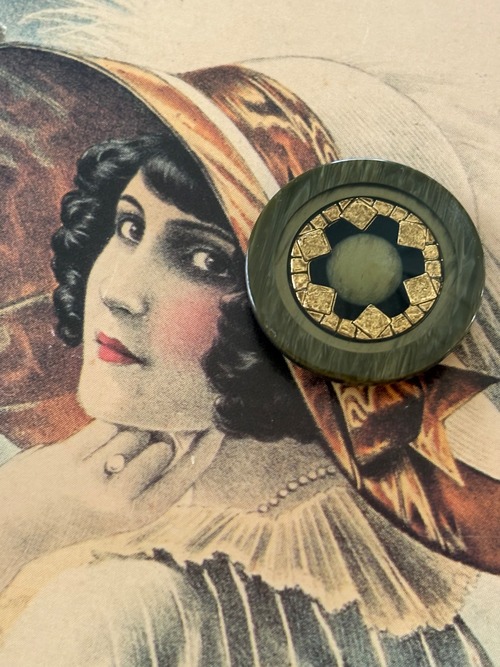 23mm Japanese ヴィンテージボタン カーキ×ゴールド マーブル調 シック レトロ アクセサリーパーツ 装飾材 カルトナージュ