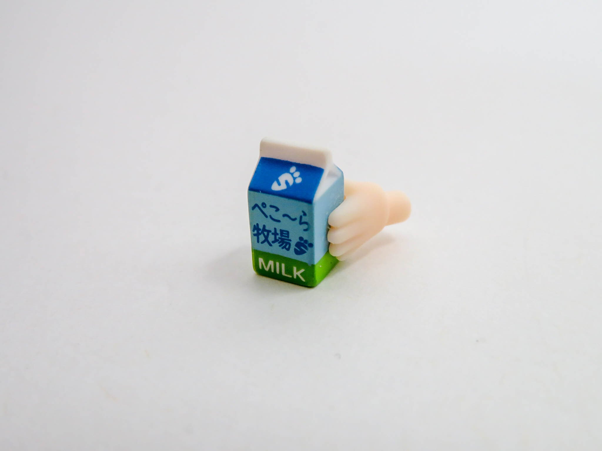 【2741】 兎田ぺこら 私服衣装Ver. 小物パーツ 牛乳パック ねんどろいど