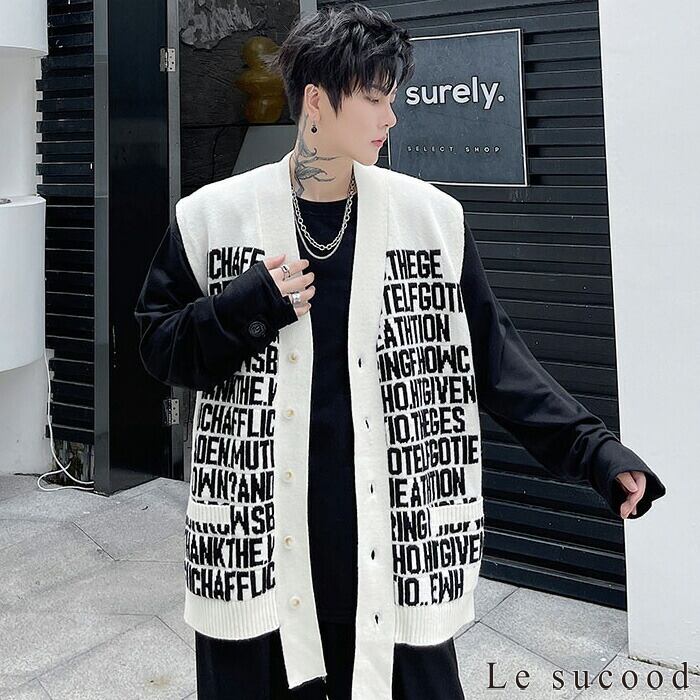 【Le sucood】【お支払い確認後20日以内発送】ストリートレタージャガードベスト デザインベスト ベスト カーディガン ノースリーブ  オーバーサイズ ゆったり 変形 総柄 サイドスリット スリット使い 前開き カジュアル きれいめ トップス レイヤード メンズ ストリート モード系  個性的