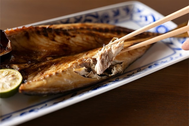 大きなさばの開き（富山湾産）