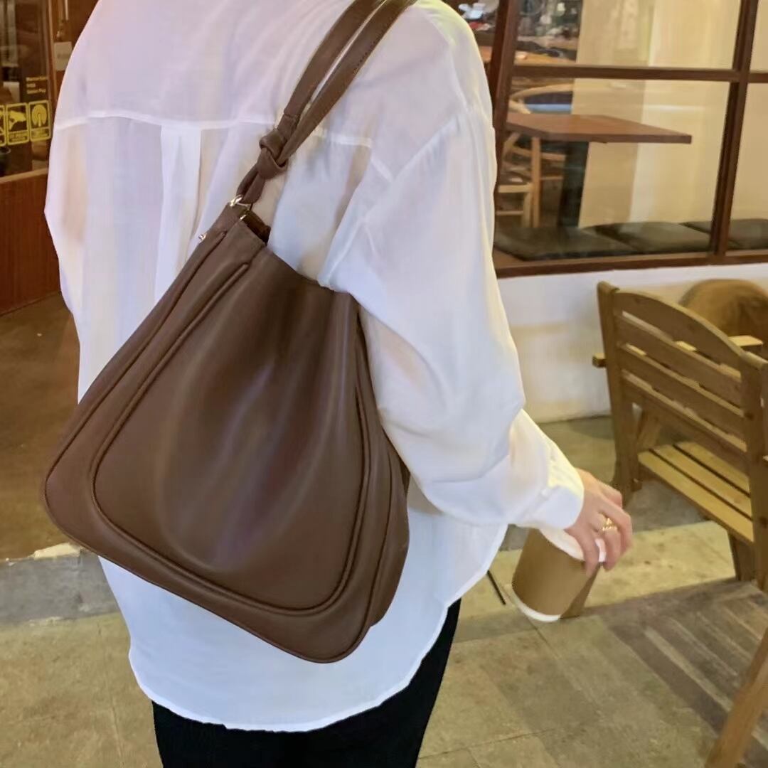 ねじりハンドルトートバッグ　AS1103-4030