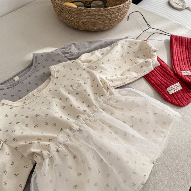 レース切り替えしフラワートップス