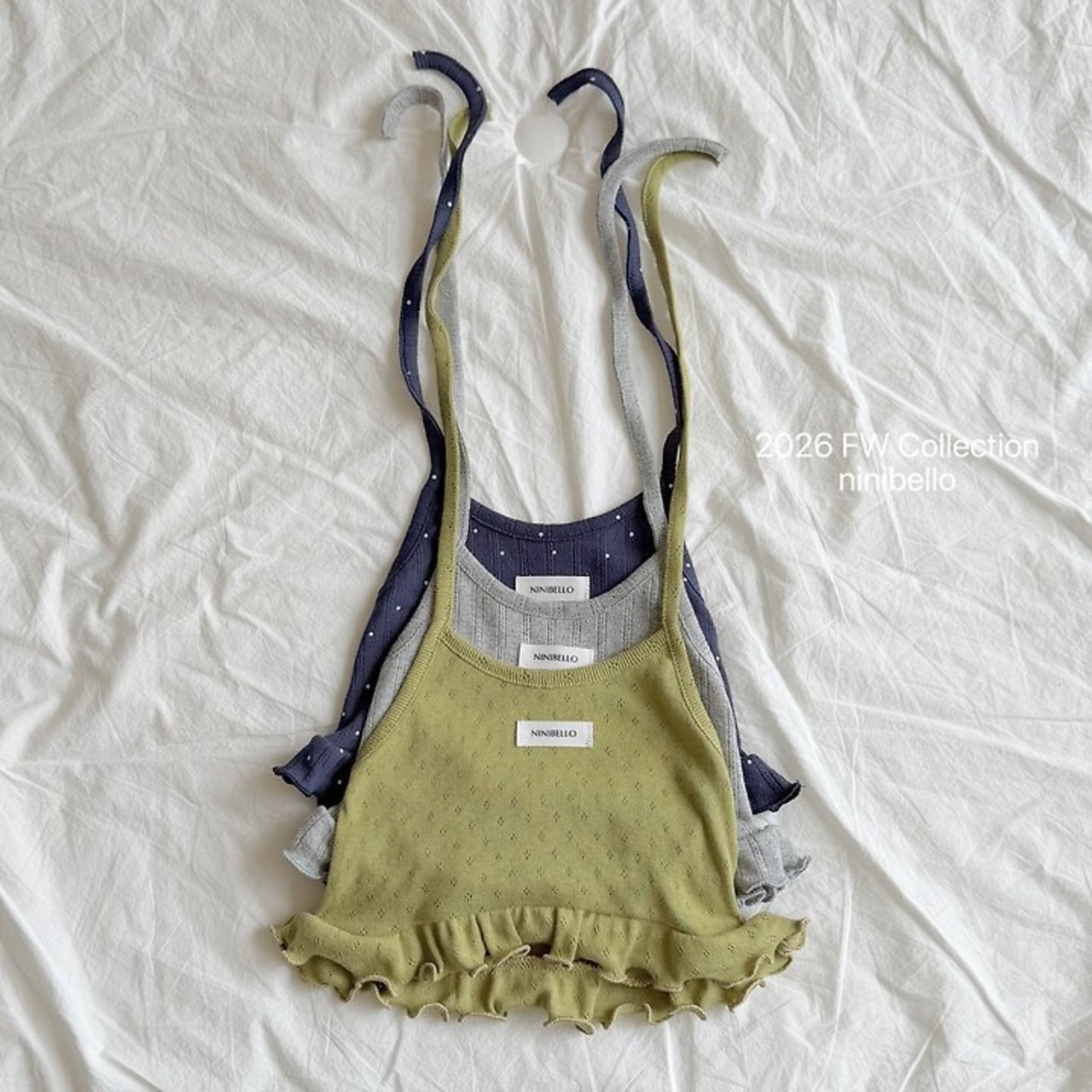 韓国子供服 / ninibello / Bibi Eyelet Halter Top  / トップ *XS~XXL*