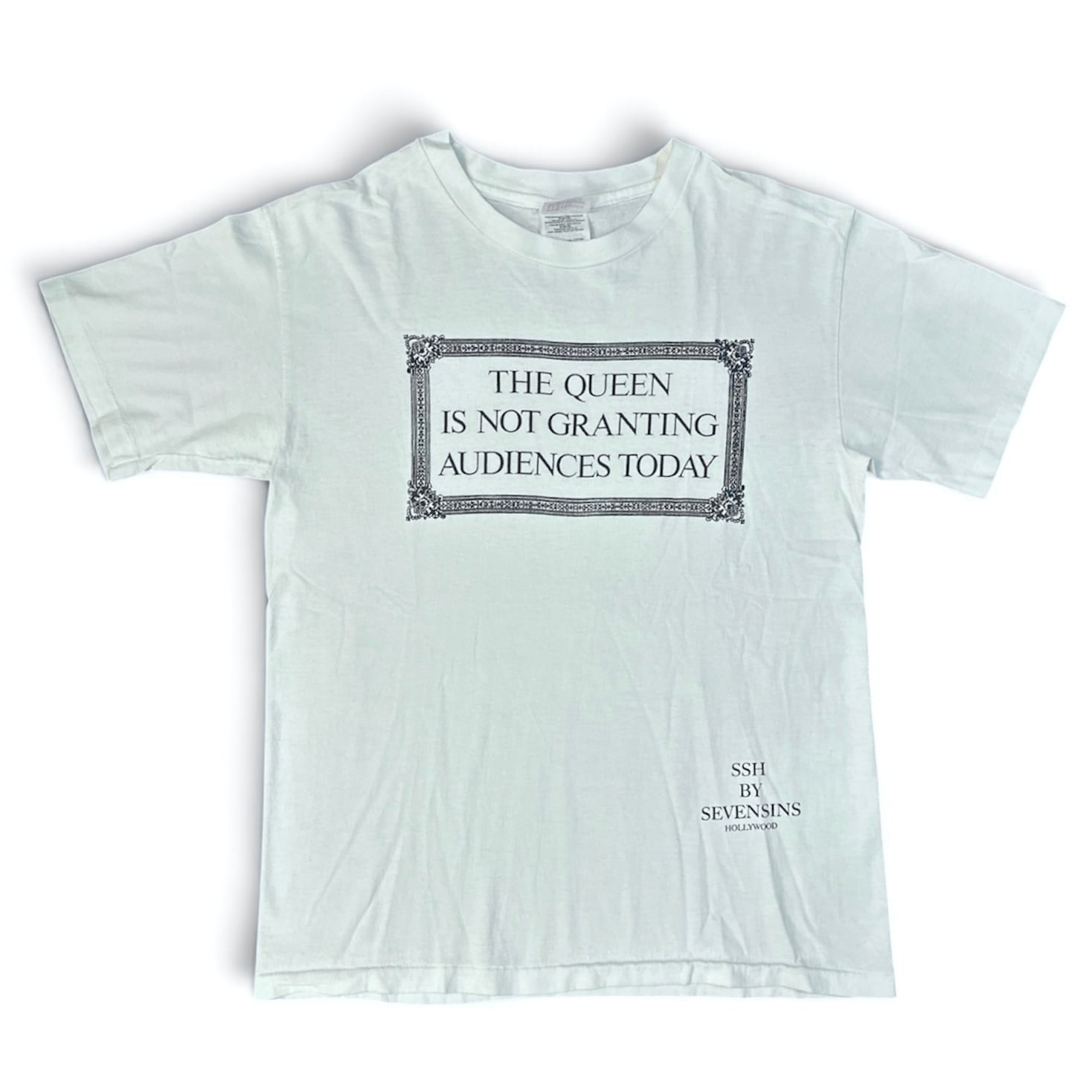 THE QUEEN Quotes T-shirt