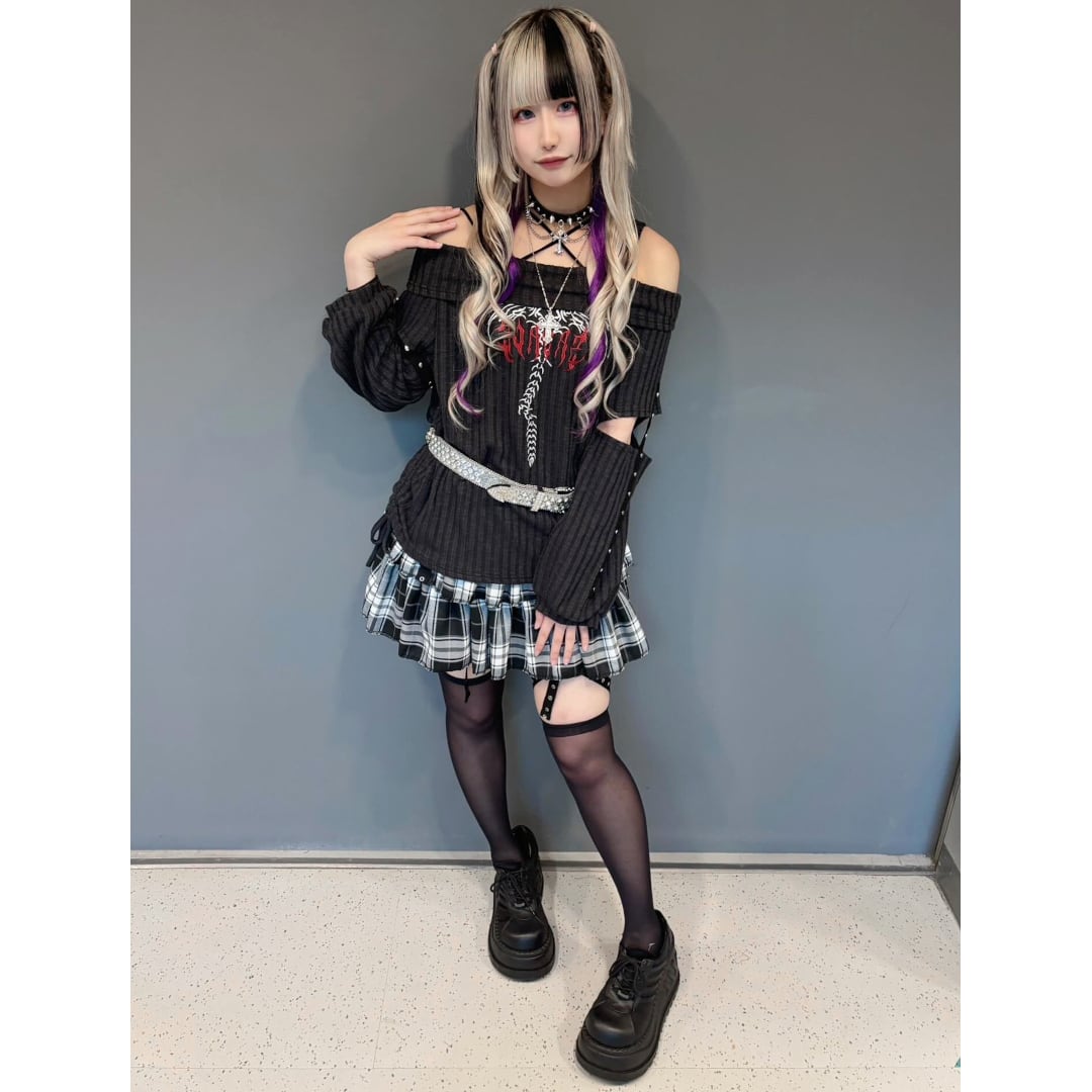 渋谷店で人気！】ベルトオフショル ギャザーリブニット