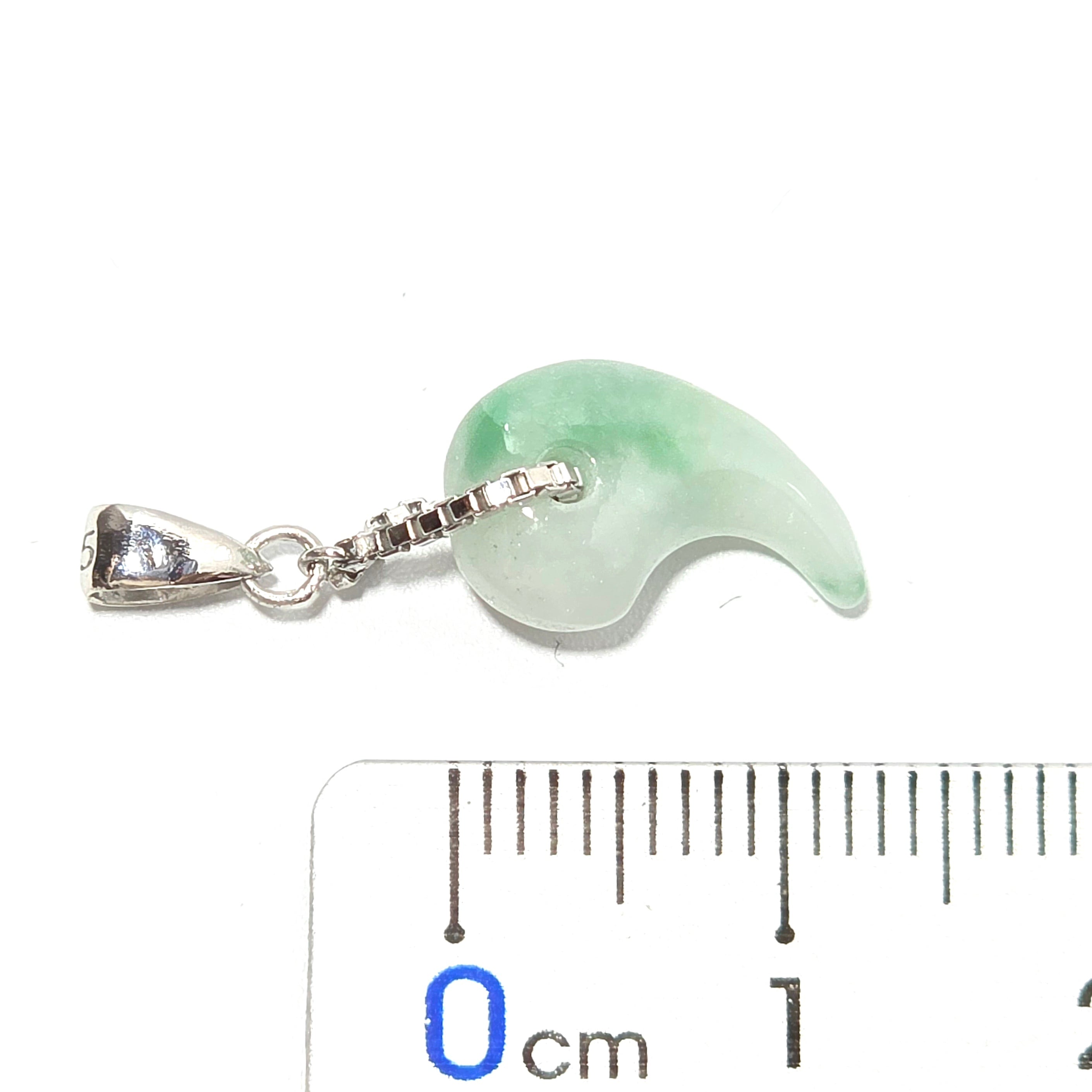 糸魚川翡翠:ペンダントトップ金具シルバー(SV925)付き BPT0541