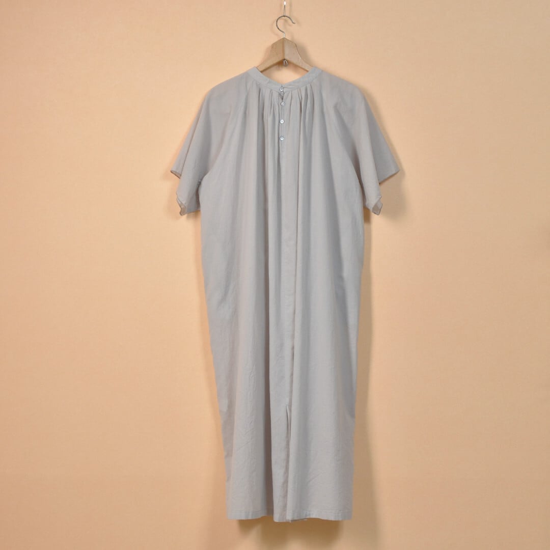 evam eva エヴァムエヴァ コットンローン・ワンピース cotton lawn one-piece ・グレージュ 薄く透け感のあるコットンの生地をたっぷりと使用しましたワンピースです【送料無料】