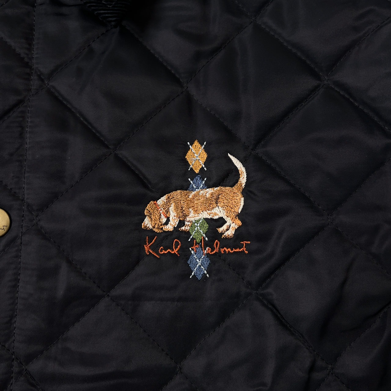 Karl Helmut カールヘルム リバーシブル キルティングジャケット 犬総柄(コットン)×ブラック無地(ナイロン)