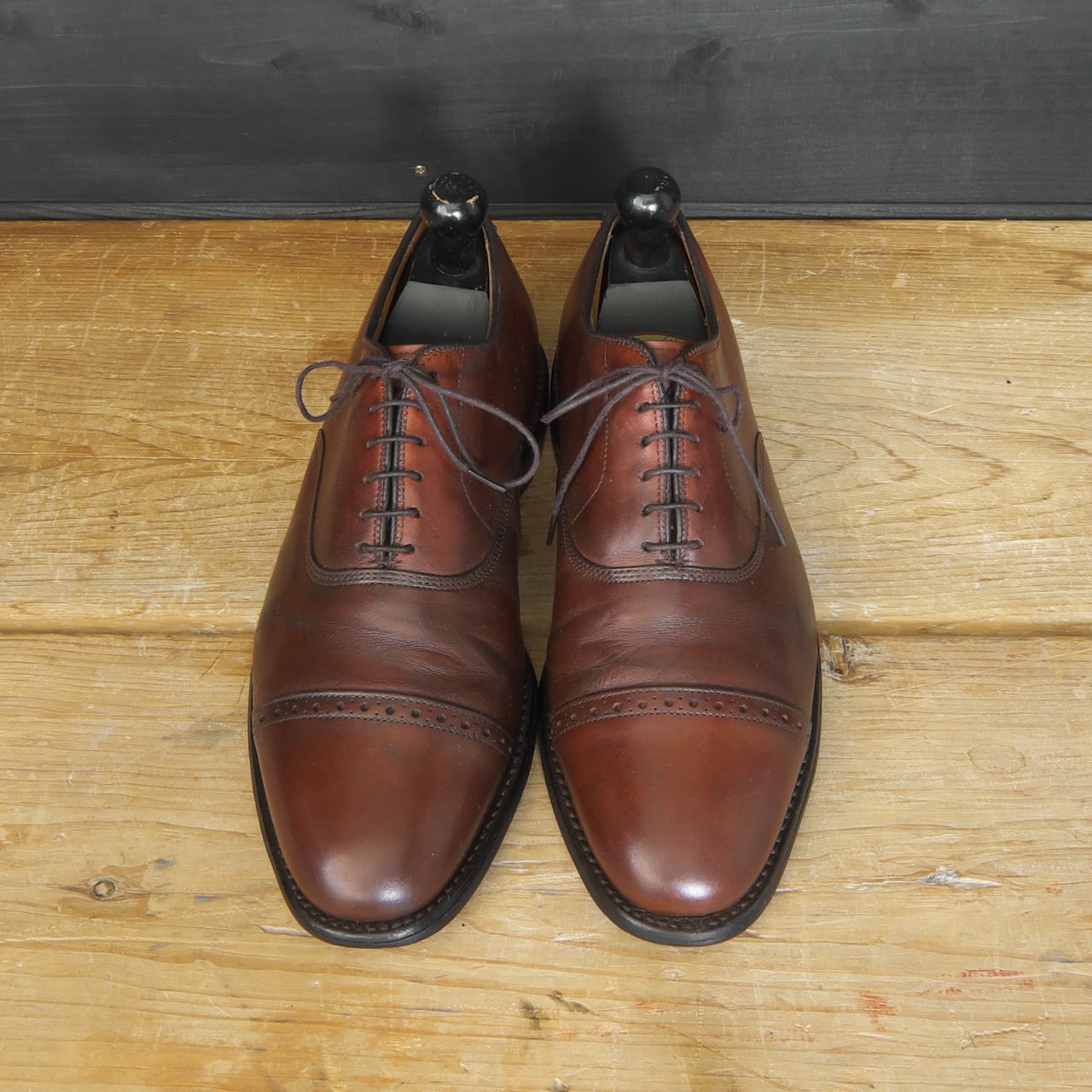 カラーブラウンダークブラウン【美品】 アレンエドモンズ Allen Edmonds バイロン 9.5 D