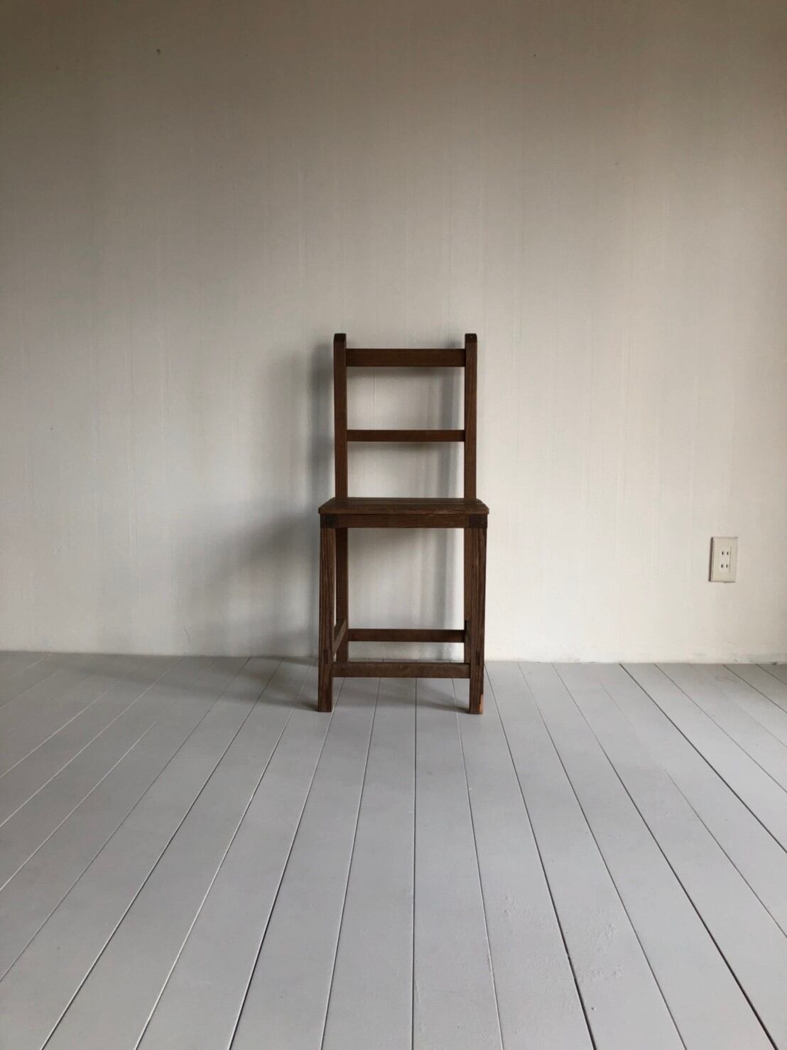 素朴な椅子 / 古家具