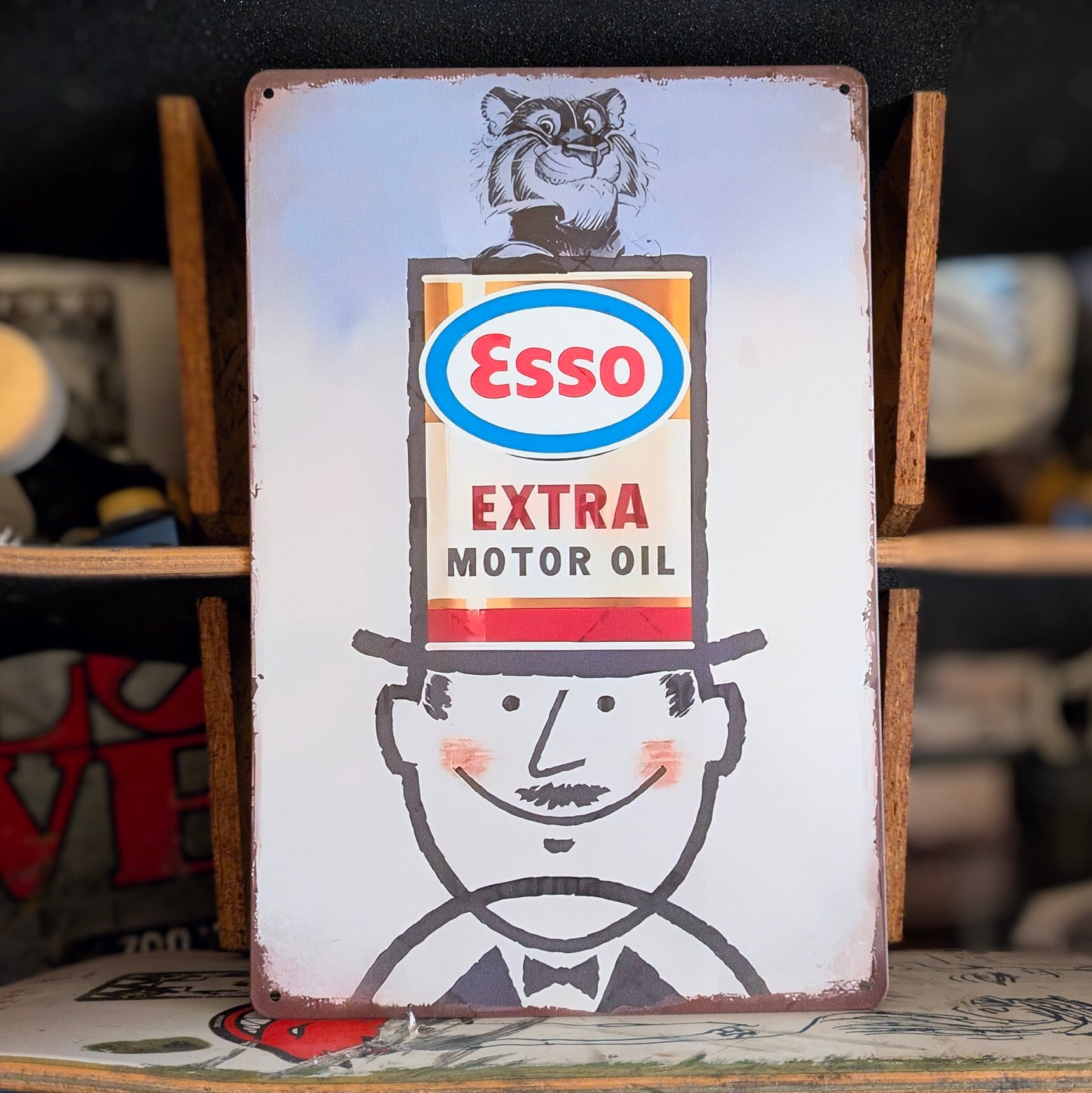 送料無料！ちょうどいいブリキ看板 【 ESSO ( エッソ )  / エッソ石油 】『 エッソタイガー 』 METAL SIGN / メタルサイン / ブリキ看板 / サインボード / ビンテージ加工〚アメリカン雑貨 アメトイ〛