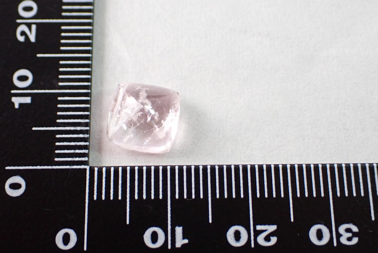 モルガナイト　3.09ct　[C12-1205]