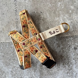 ハーネス ネーム刺繍 Tyrol flower beige 2cm幅