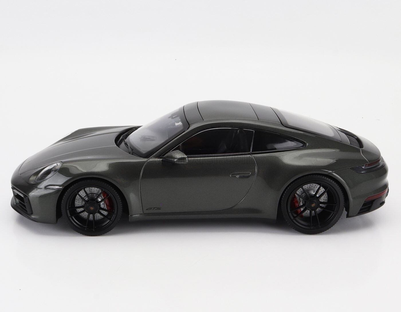 ミニチャンプス 1/18 ポルシェ904カレラ GTS CMC 1/18 ポルシェ 904 カレラ GTS シルバー 200台限定 M-276