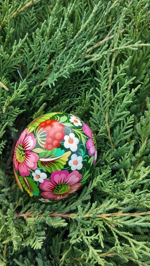 【売約済み】プィサンカ・土台付き（イースター・エッグ）13cm（Timoshenko作）