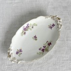 ラヴィエ　すみれのプレート　オードブル　チーズプレート　プチガトー　AUX LIONS DE FAIENCE 19twe25