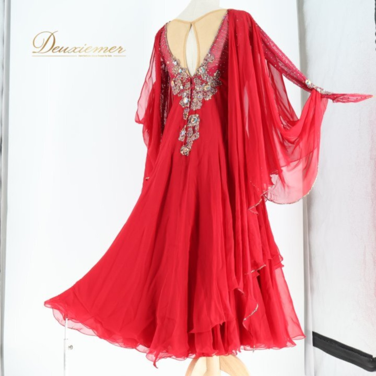 社交ダンス 衣装 スタンダードドレス ワンピース ドレス レッド系 シルバー系 赤 フロート レース デモ 競技 ダンス パーティ 発表会 落ち感 高級感 上品 社交ダンスワンピース レディース 社交ダンスドレス デモンストレーション ビジュー ラインストーン フロートレース ワンピースドレス ラグジュアリー 大人可愛い 華やか フェミニン 演技衣装 舞台衣装 発表会衣装