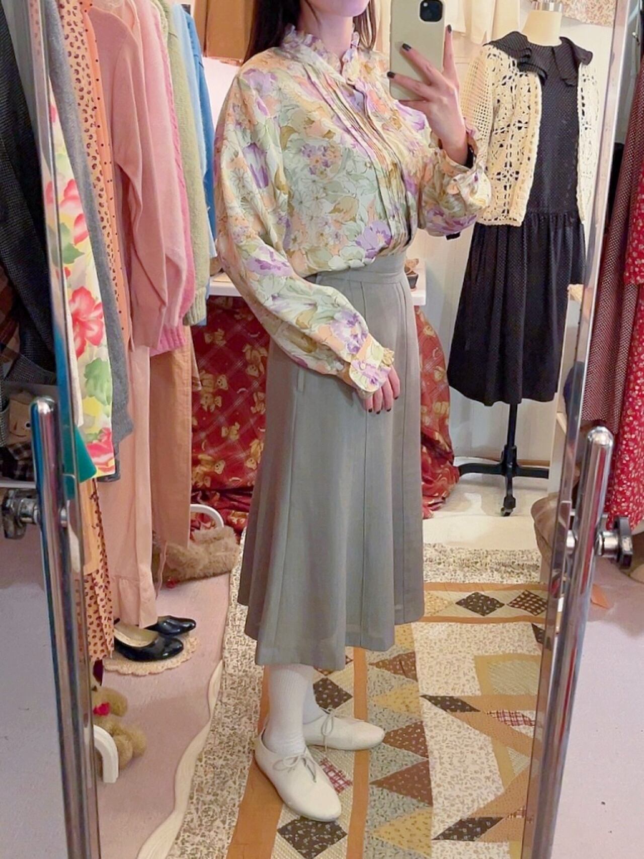 leaf pale green seems flare skirt