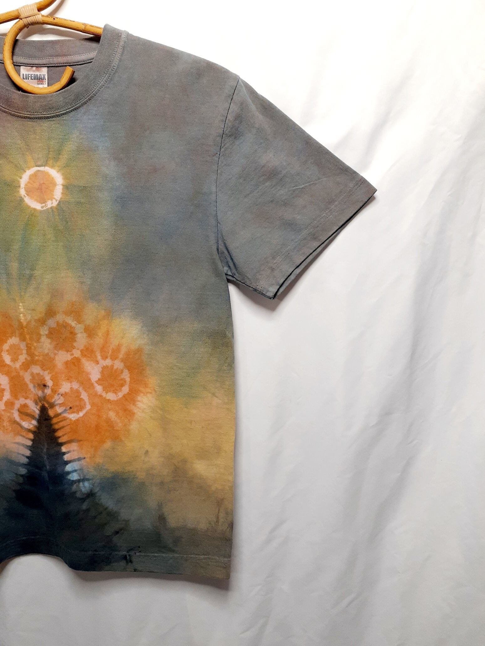 この木なんの樹?手染めのTシャツ・兼用Mサイズ(藍染・ベンガラ染め)