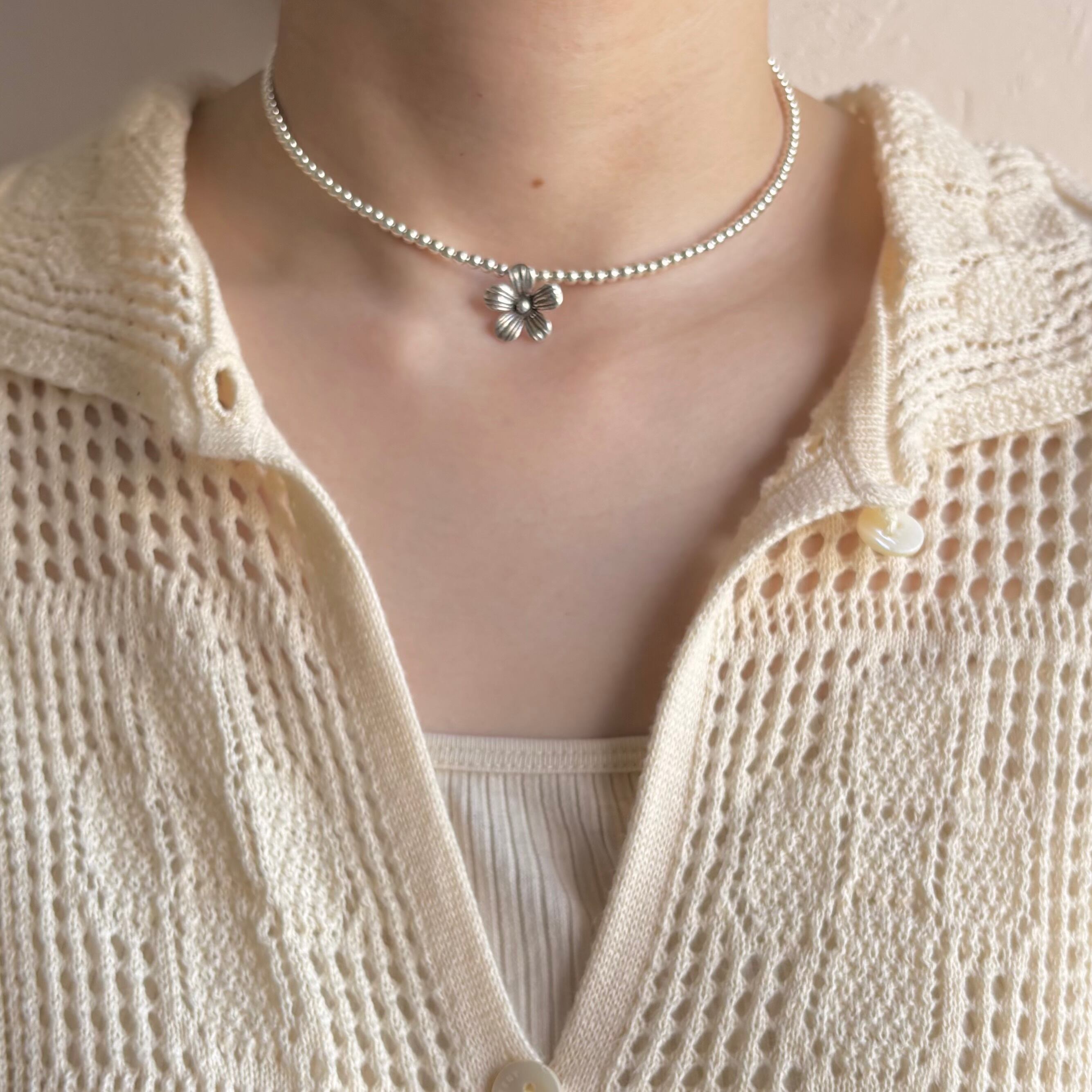 ERICKA NICOLAS BEGAY Navajo pearl × flower neclace
