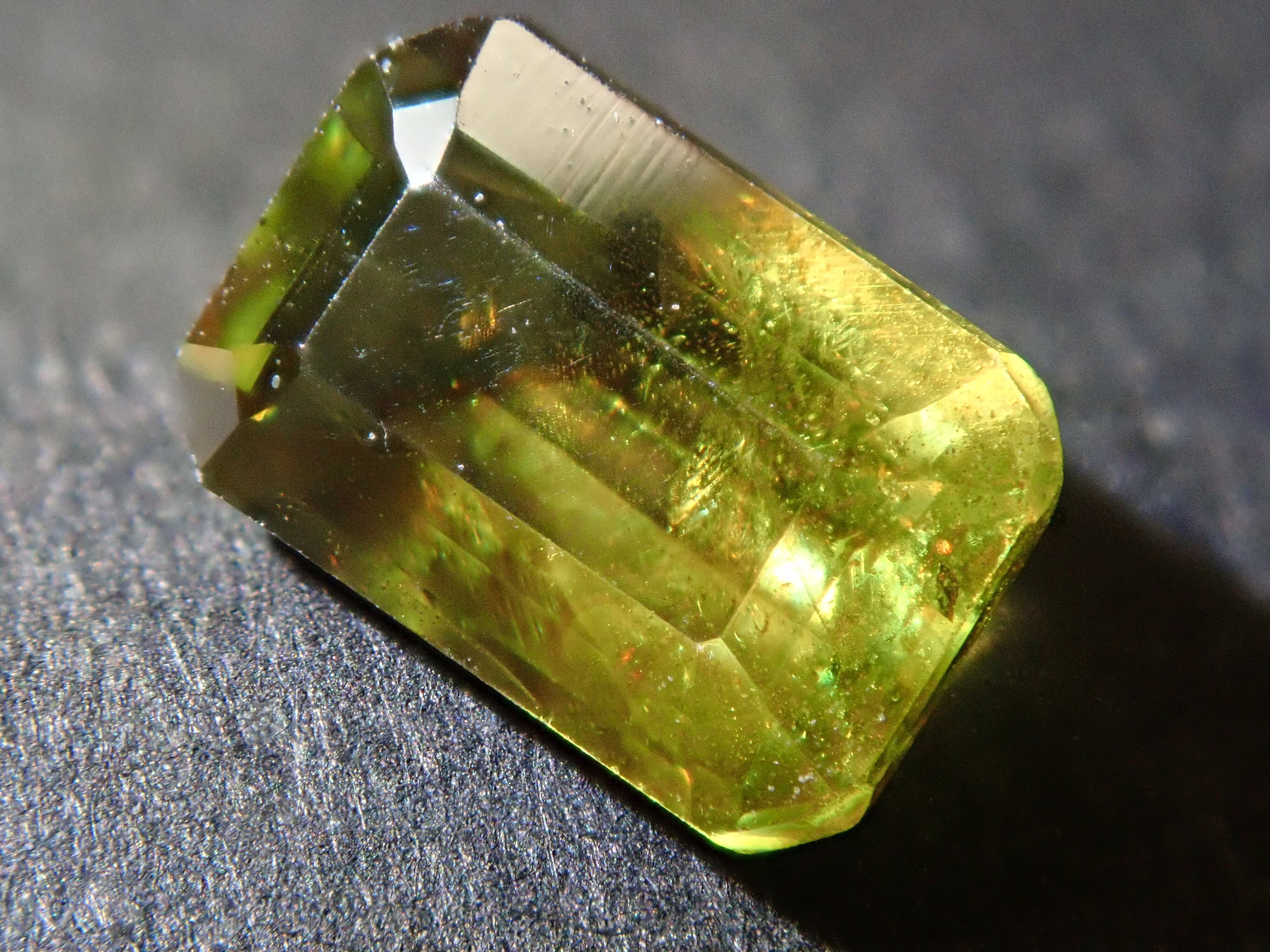 パキスタン産スフェーン 0.569ct