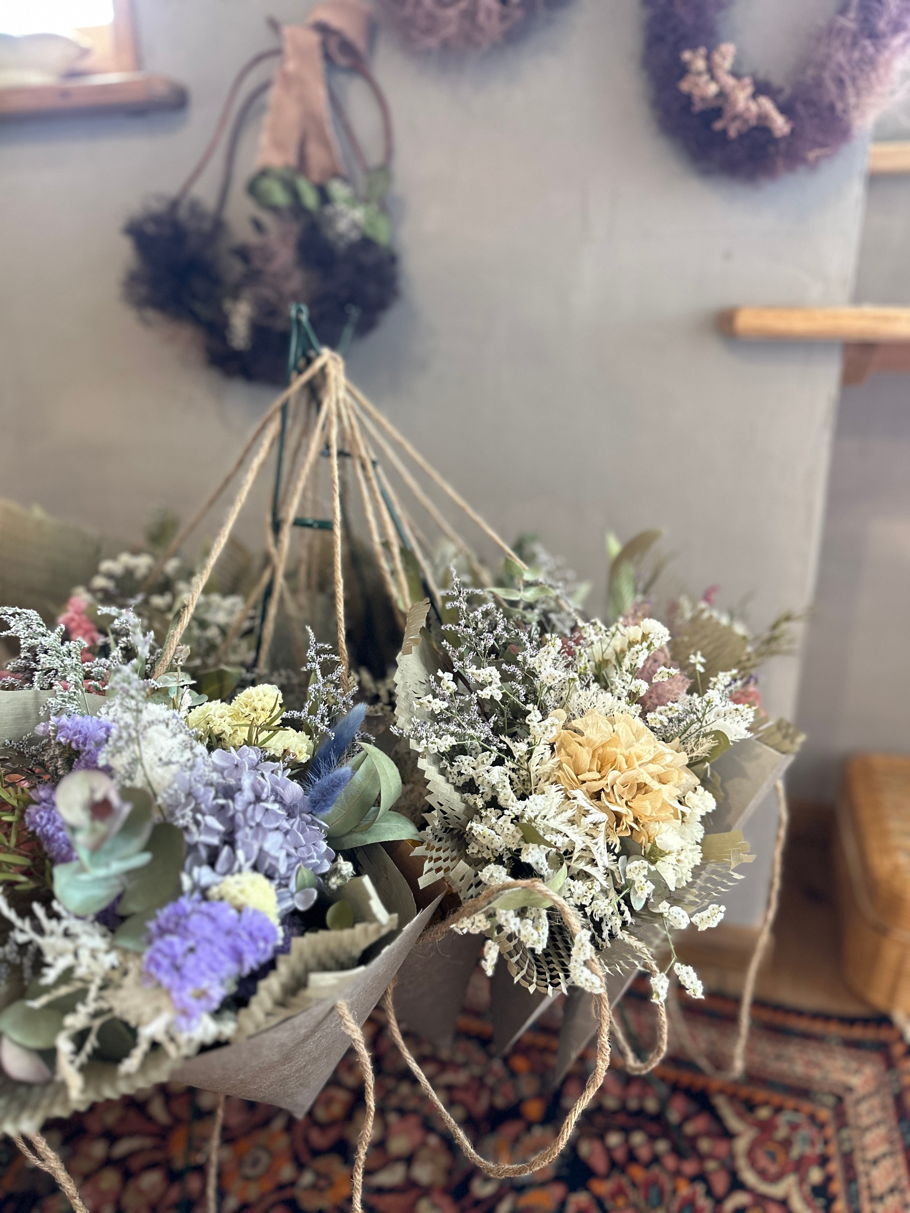 紫陽花のおまじないスワッグ | ナチュラルテイストのドライフラワー