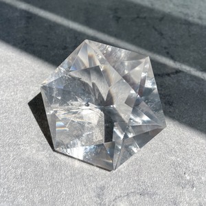 【高品質】透明感&虹入り◎ ミナスジェライス産クリアクォーツ ダイヤモンドカット08◇Clear Quartz Diamond◇天然石・鉱物・パワーストーン