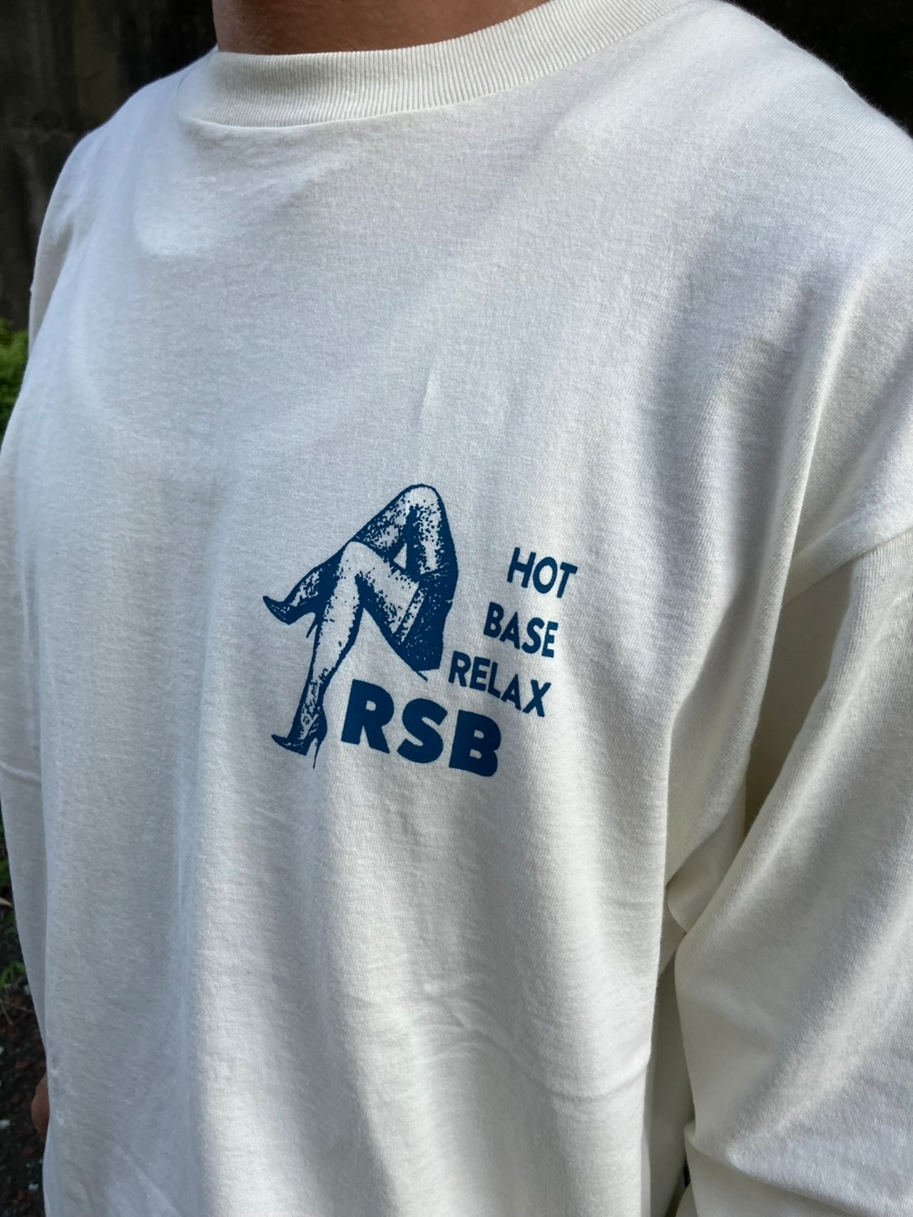 RSB HOT BASE RELAX GRAPHIC L/S TEE FADE WHITE