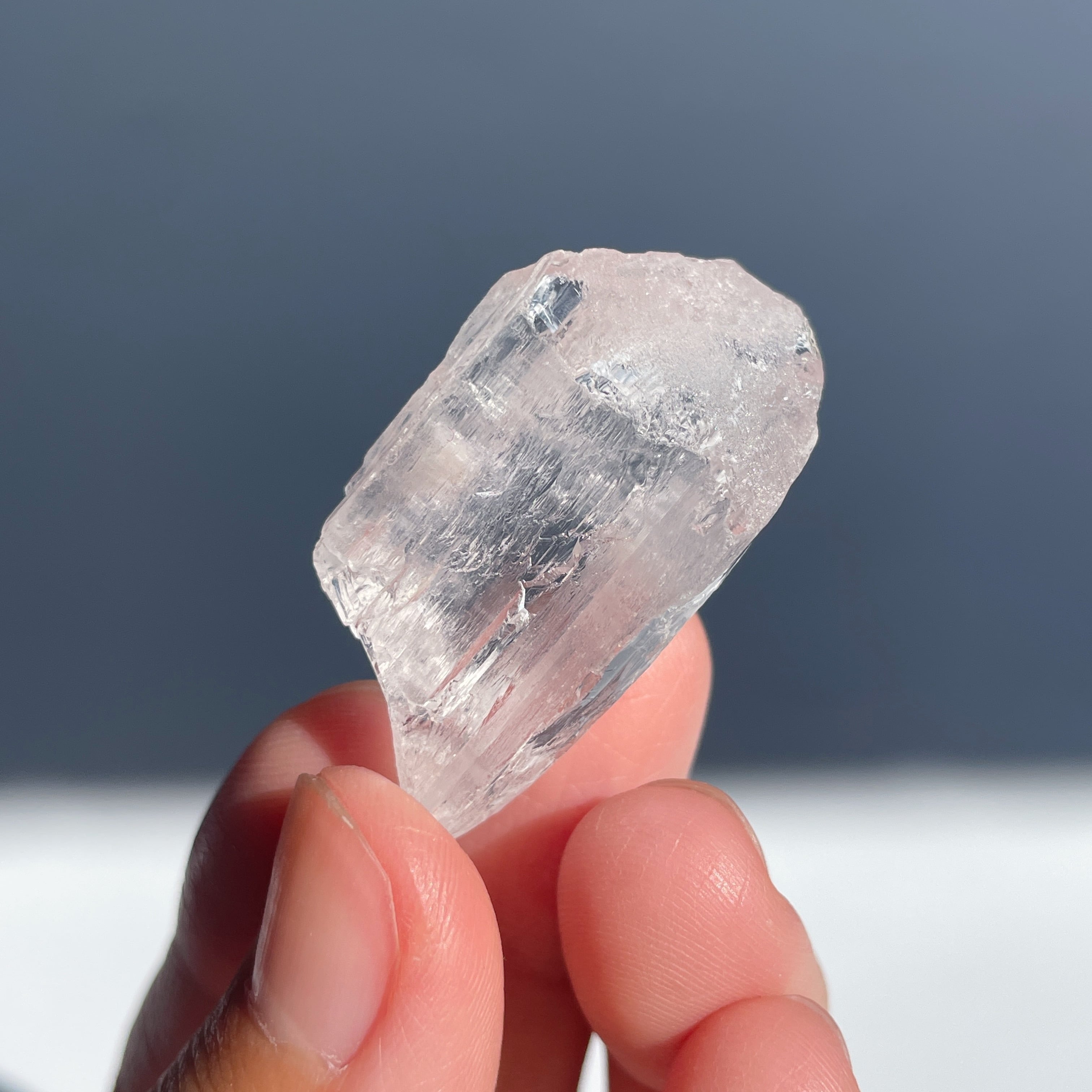 ハイクォリティ】クンツァイト 原石22◇ Kunzite ◇天然石・鉱物