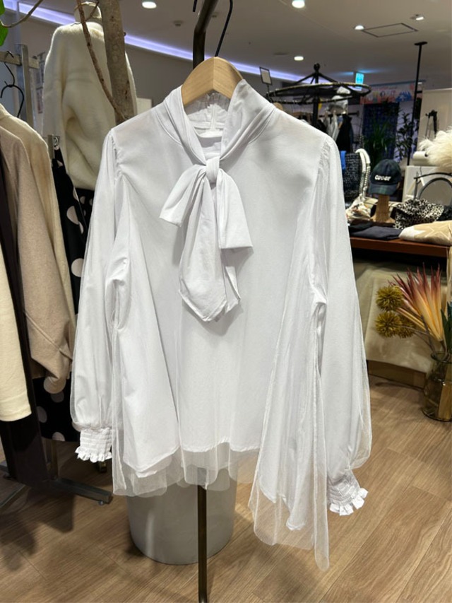 ボウタイチュールブラウス［Color:ホワイト］通常価格￥15,400→特別価格￥9,405