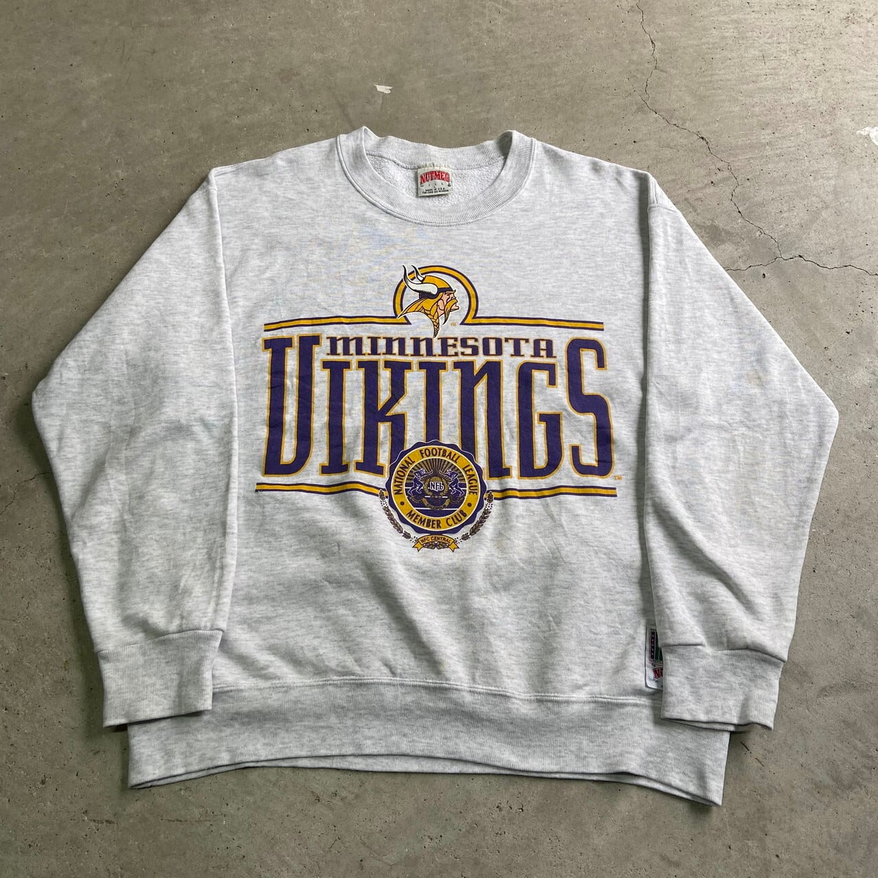 USA製 90年代 NFL ミネソタ・バイキングス Minnesota Vikings チームロゴ プリント スウェットシャツ メンズXL相当 古着  90s ヴィンテージ ビンテージ グレー【スウェット】【CS2209a-30】【CS2211-40】 | cave 古着屋【公式】古着通販サイト