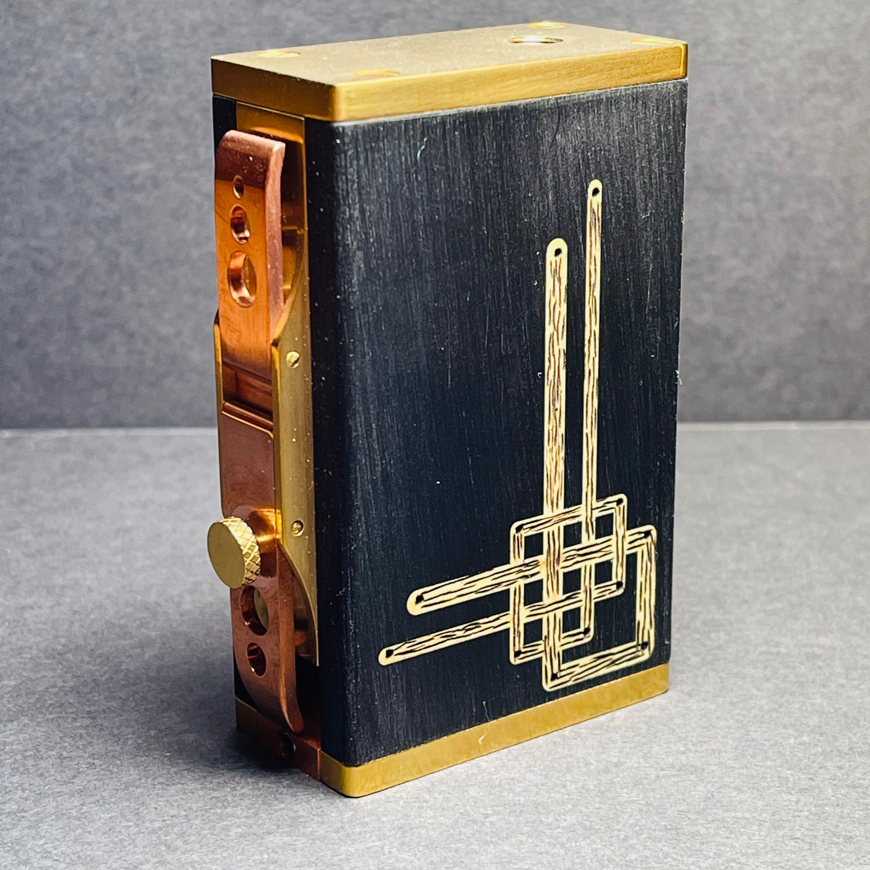 Gatub Art's & Crafts Weird Box V3 デュアル 18650 メカニカル MOD ...