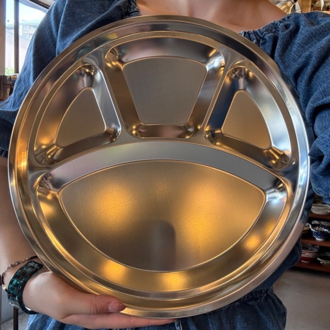shasta 32cm stainless steel plate / シャスタ ステンレスプレート32cm 皿 軽量 キッチン アウトドア キャンプ レジャー ピクニック バーベキュー BBQ 屋外 持ち運び 取り皿 食器 ギフト プレゼント おしゃれ
