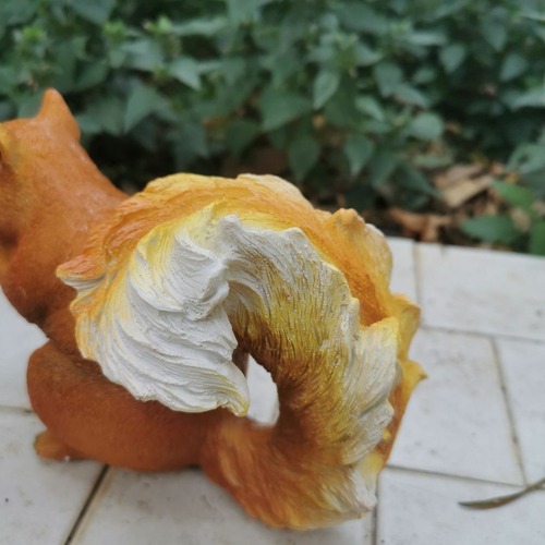 リス 置物 ２個セット リスの彫刻 樹脂 装飾品 庭の彫像 ガーデン